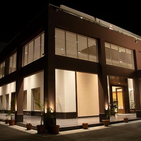 Hotel Rajhans Abhinandan Бхопал Экстерьер фото