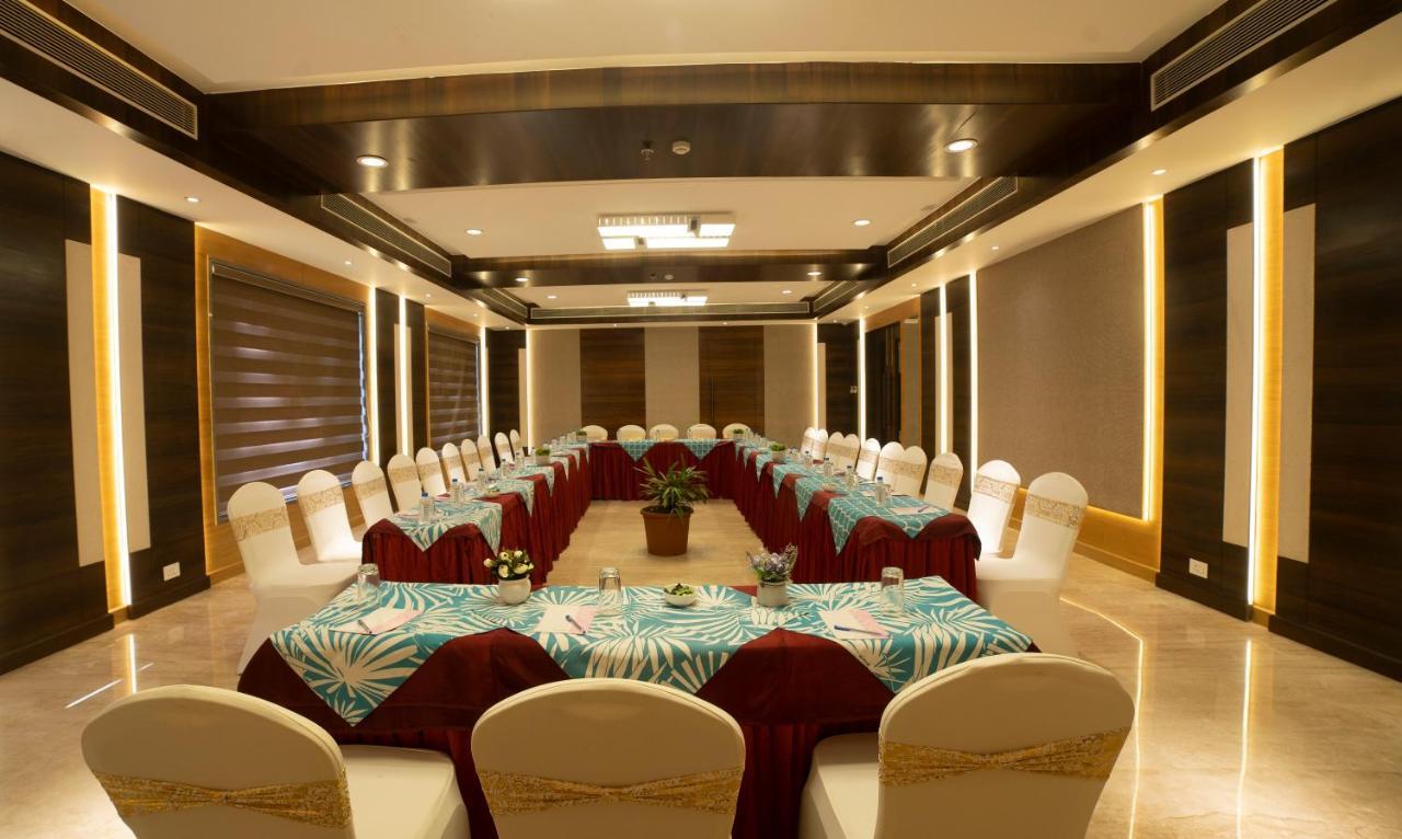 Hotel Rajhans Abhinandan Бхопал Экстерьер фото